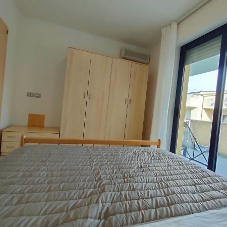 Appartamento Con Piscina Green Bay Village Pineto Eksteriør bilde